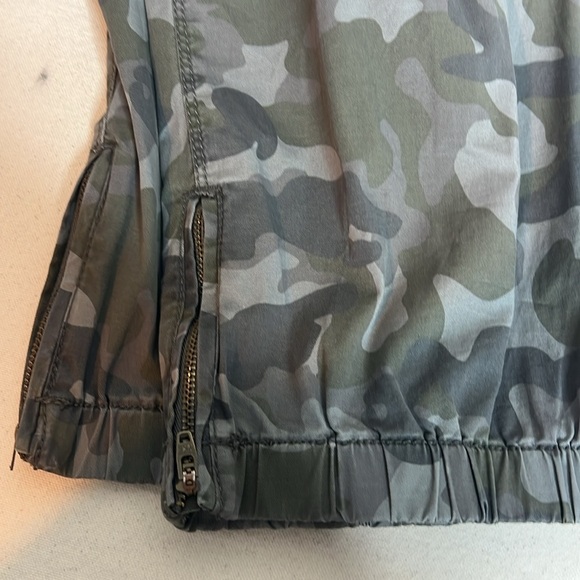 Natural Reflections Camo Cargo Joggers XXL - Picture 10 of 10